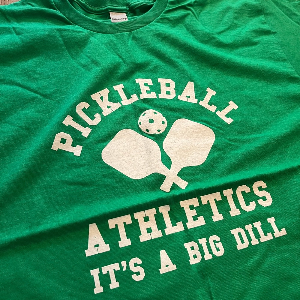 PICKELBALL Athletics It’s A Big Dill T-shirt Size L NEW